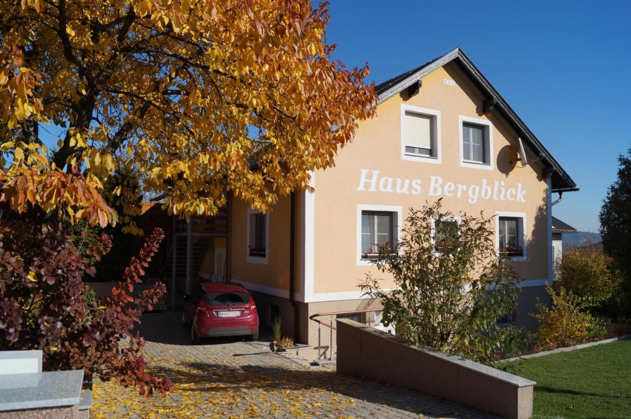 Apartment Robert Maiersdorf Buitenkant foto